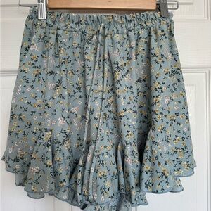Floral Ruffle Shorts in Dusty Blue